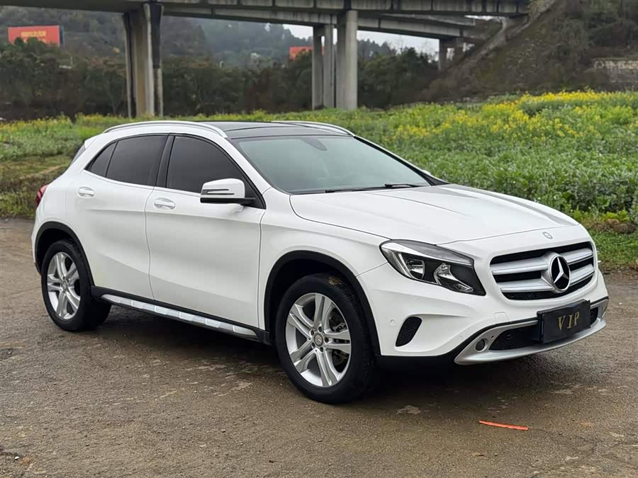 Mercedes-Benz GLA 2016