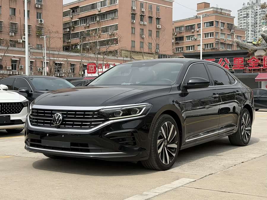 Volkswagen Passat 2023