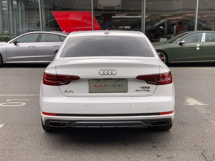 Audi A4L 2019
