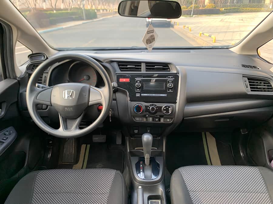 Honda Fit 2016 — фото 12