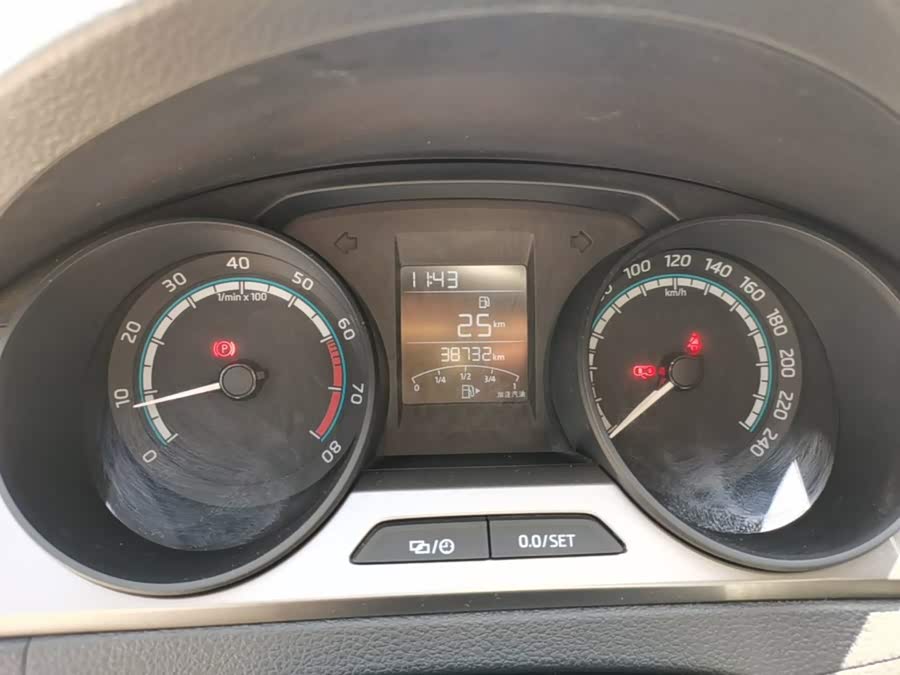 Skoda Rapid 2020 — фото 8