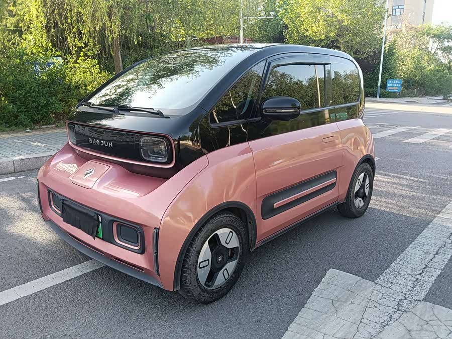 Baojun E300 2020