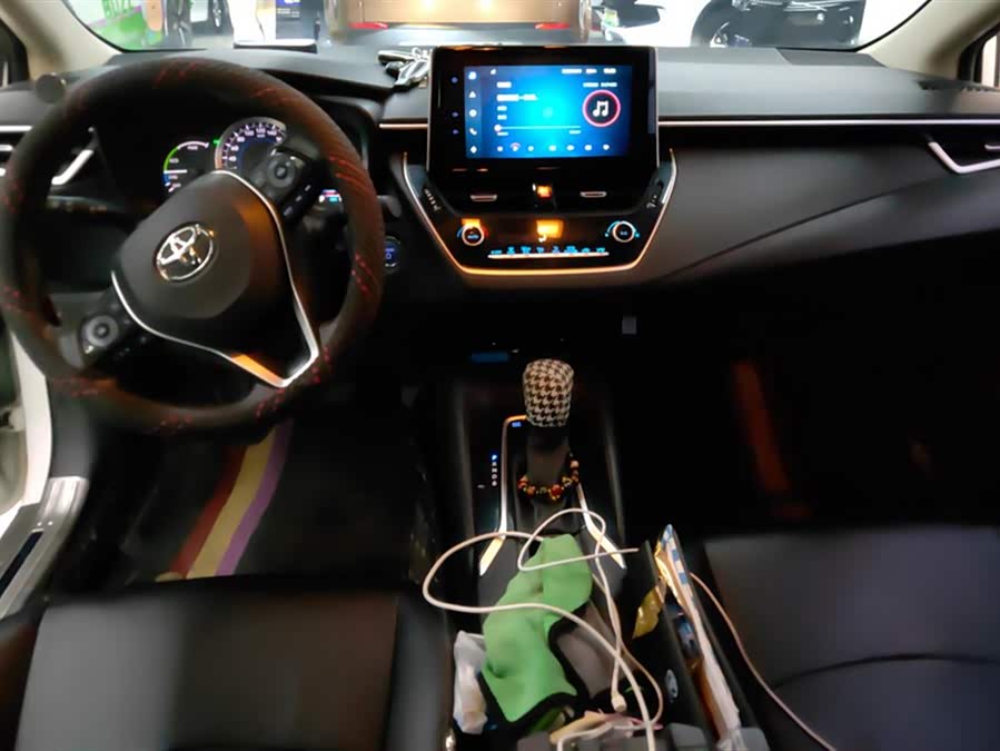 Toyota Corolla 2021 — фото 12