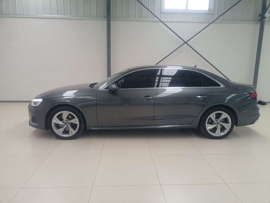 Audi A4L 2020