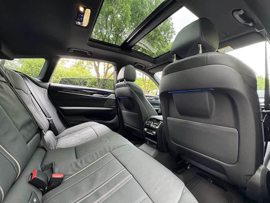 BMW 6 Series GT 2022 — фото 15