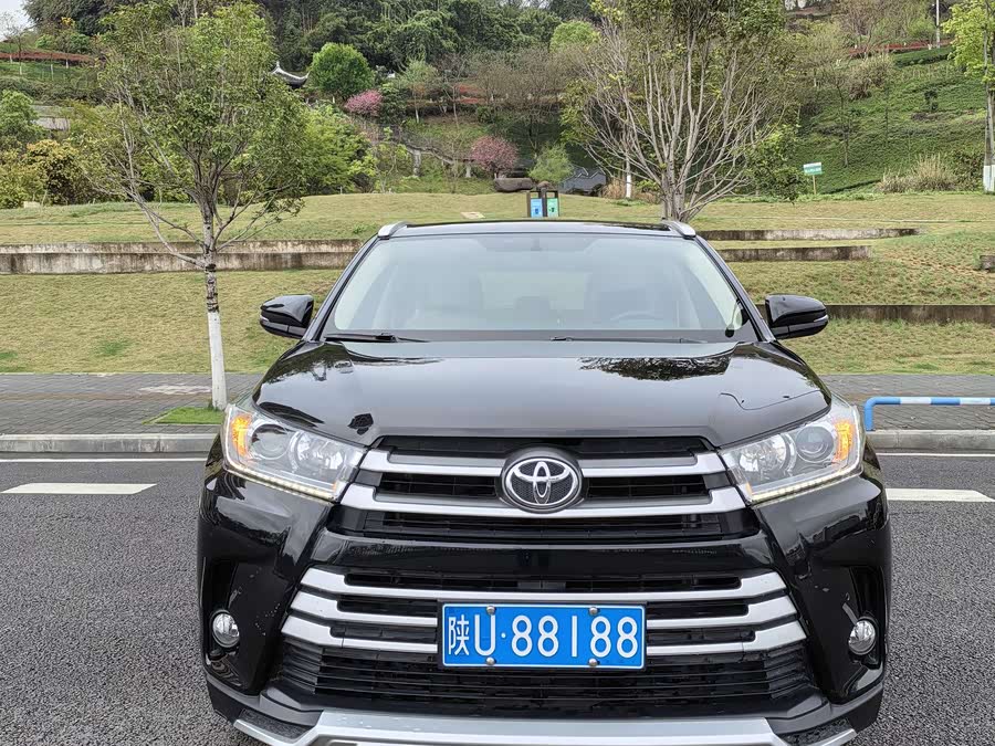 Toyota Highlander 2021