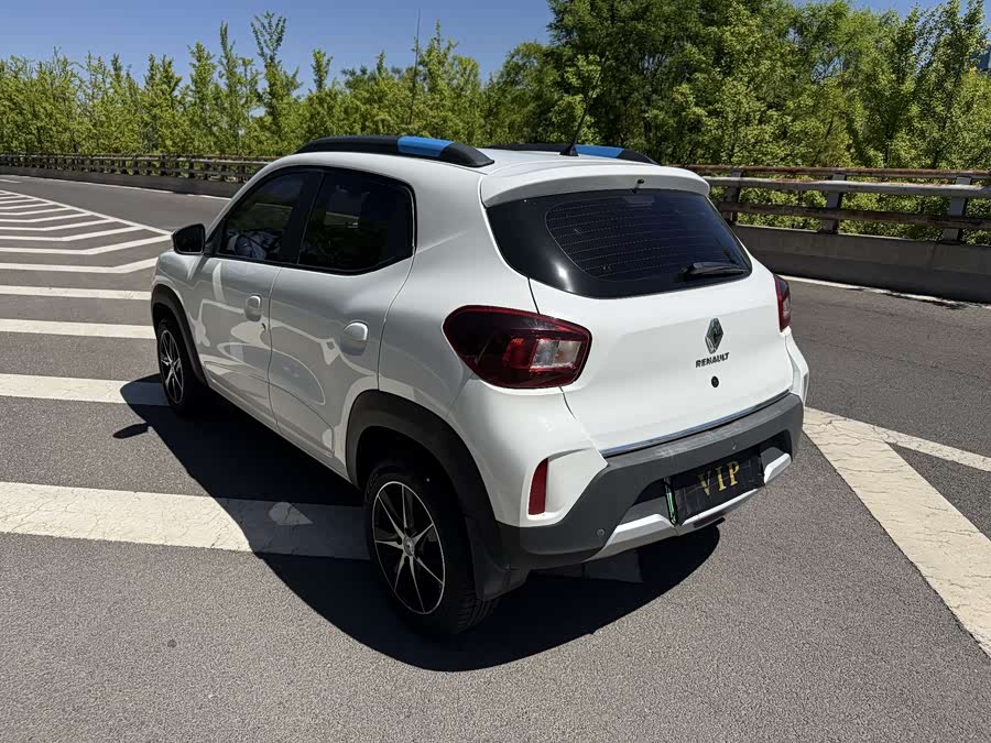 Renault Eno 2019 — фото 10