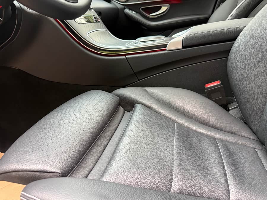 Mercedes-Benz C-Class 2019 — фото 16