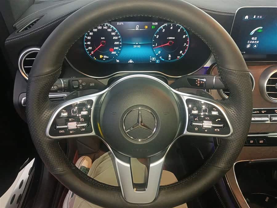 Mercedes-Benz GLC 2022 — фото 11