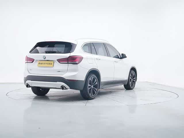 BMW X1 2021 — фото 23