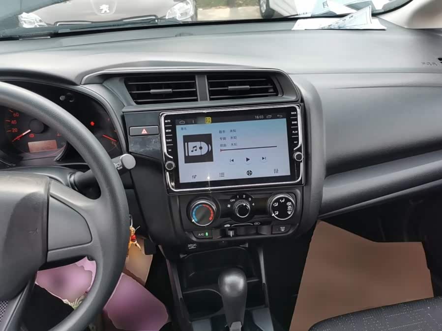 Honda Fit 2018 — фото 10