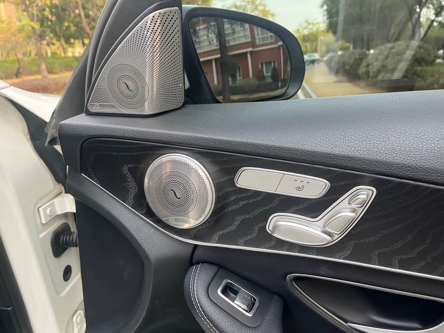 Mercedes-Benz C-Class 2019 — фото 13