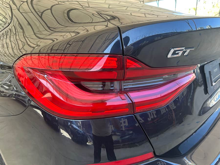 BMW 6 Series GT 2018 — фото 33