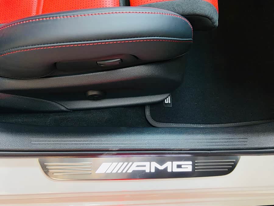 Mercedes-Benz C-Class AMG 2019 — фото 18