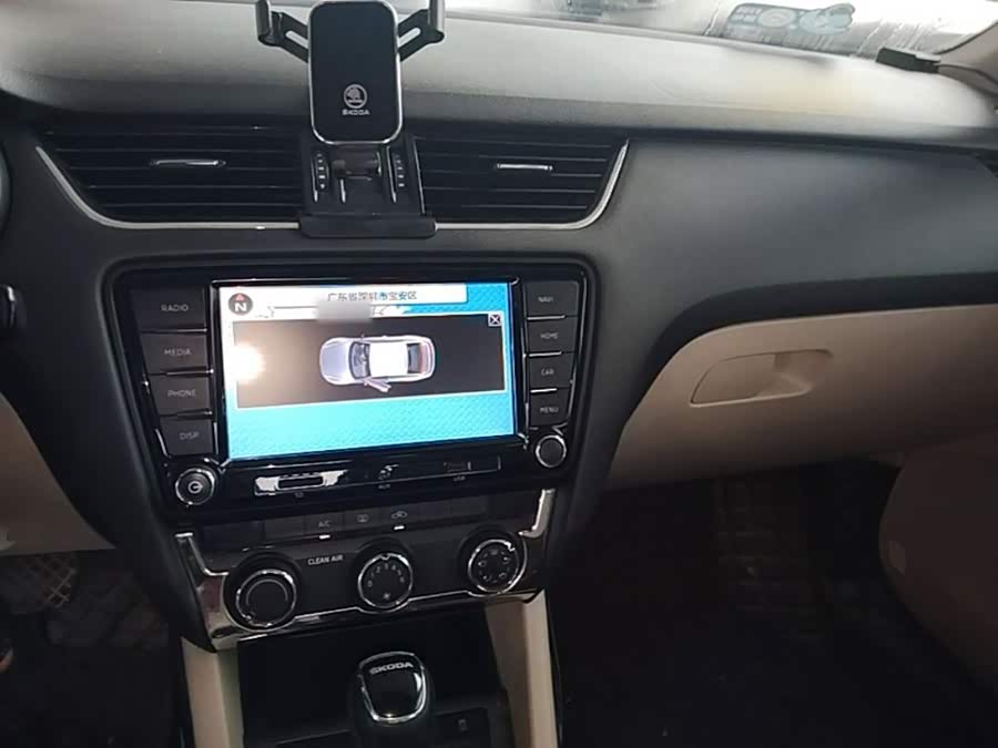 Skoda Octavia 2016 — фото 10