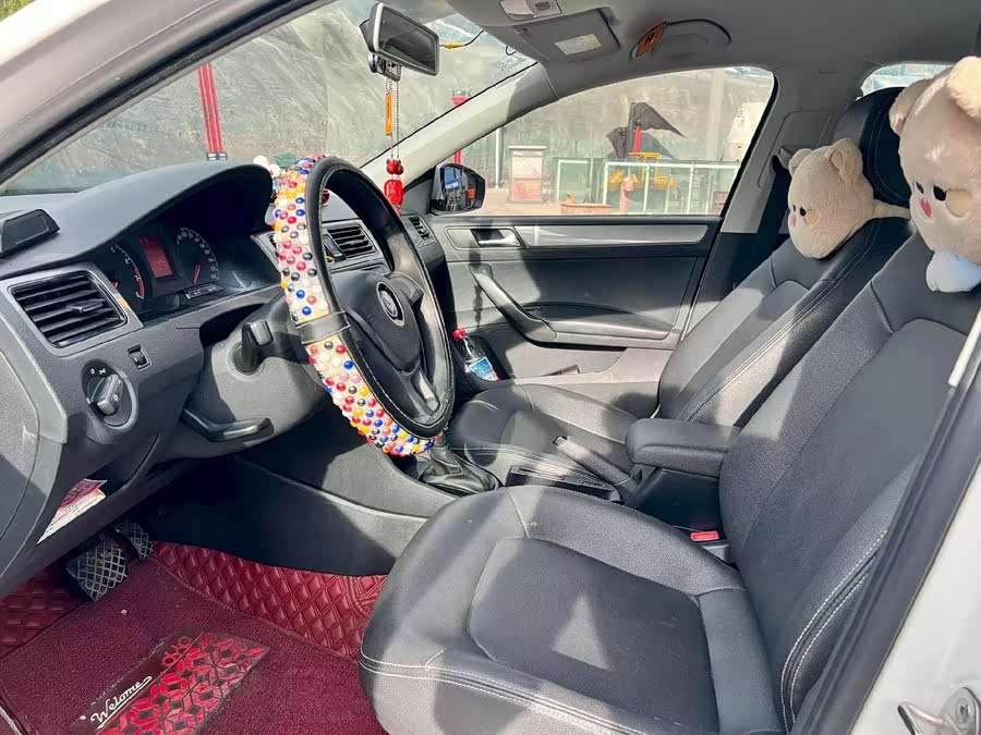 Volkswagen Santana 2015