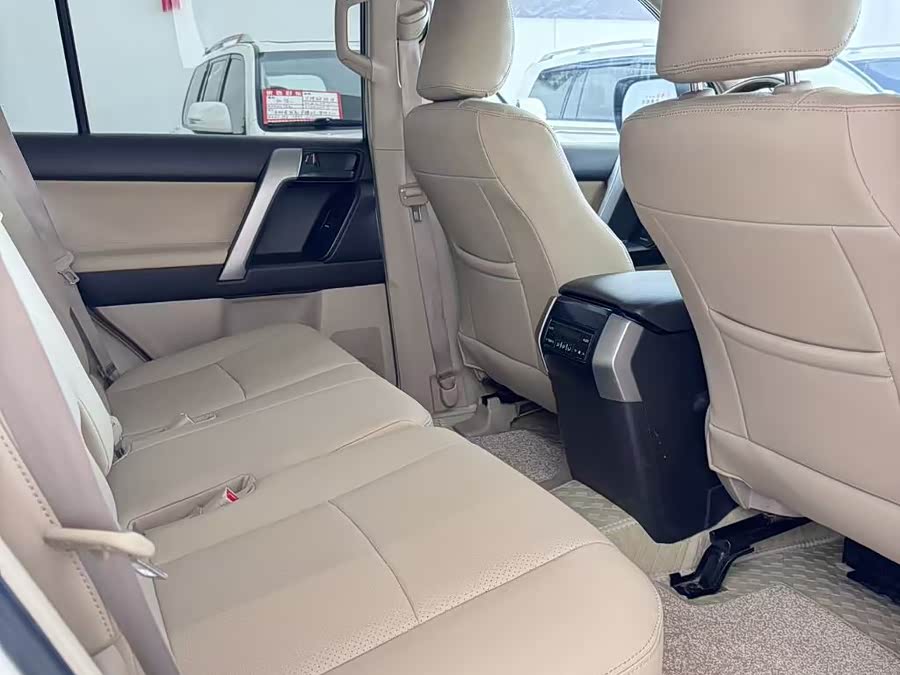 Toyota Prado 2010