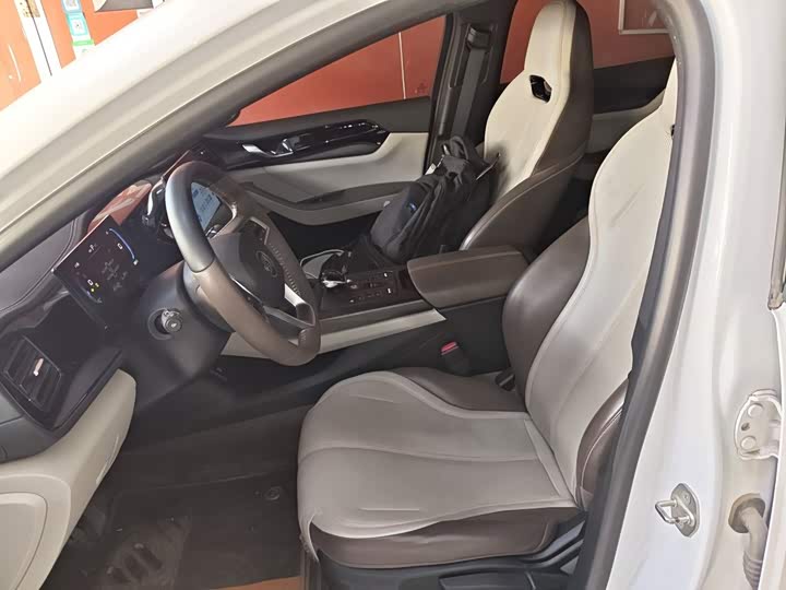 BYD Qin PLUS 2024 — фото 15