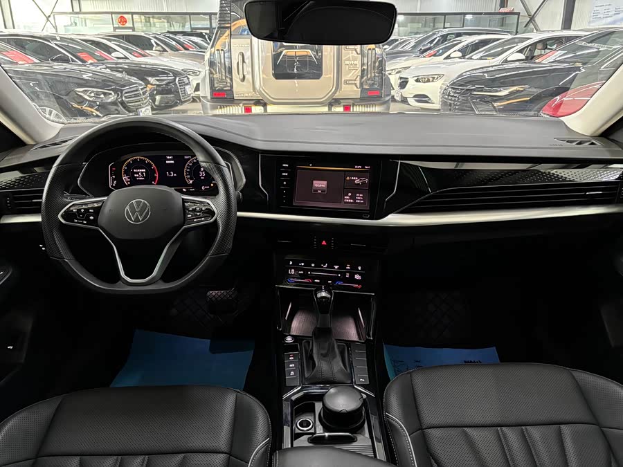 Volkswagen Passat 2024