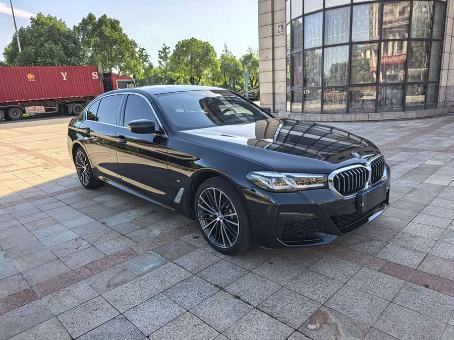 BMW 5 Series 2021