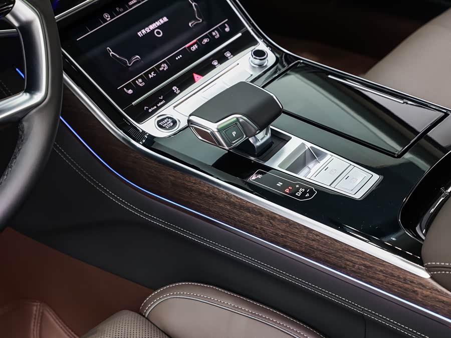 Audi A8 2024 — фото 20