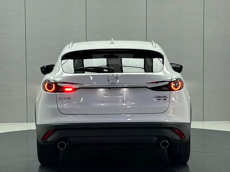 Mazda CX-4 2021