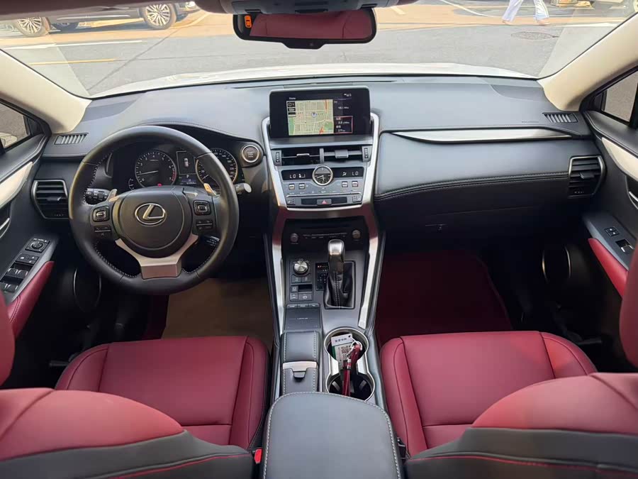 Lexus NX 2020