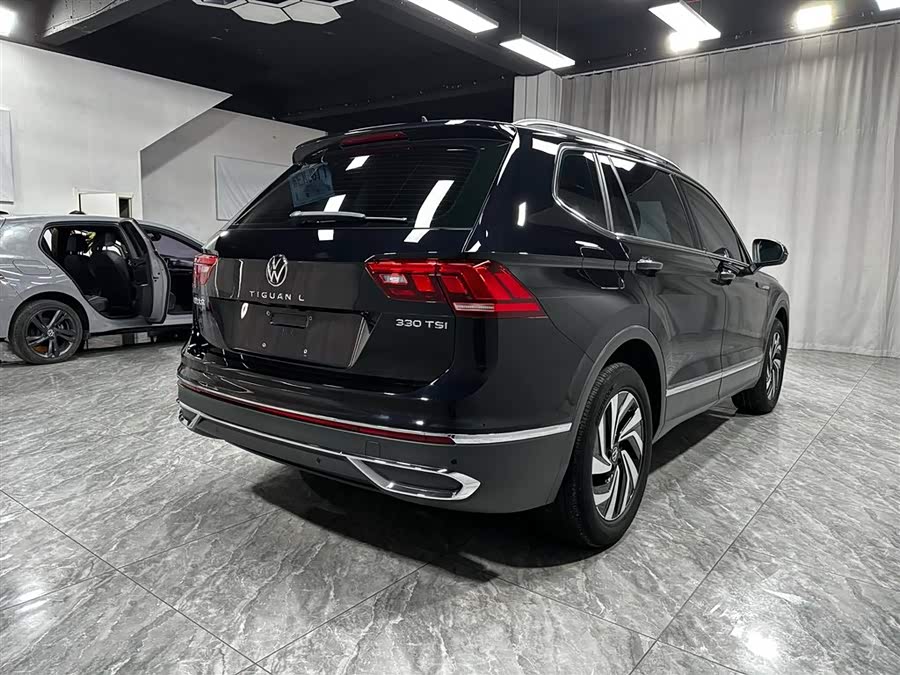 Volkswagen Tiguan L 2023