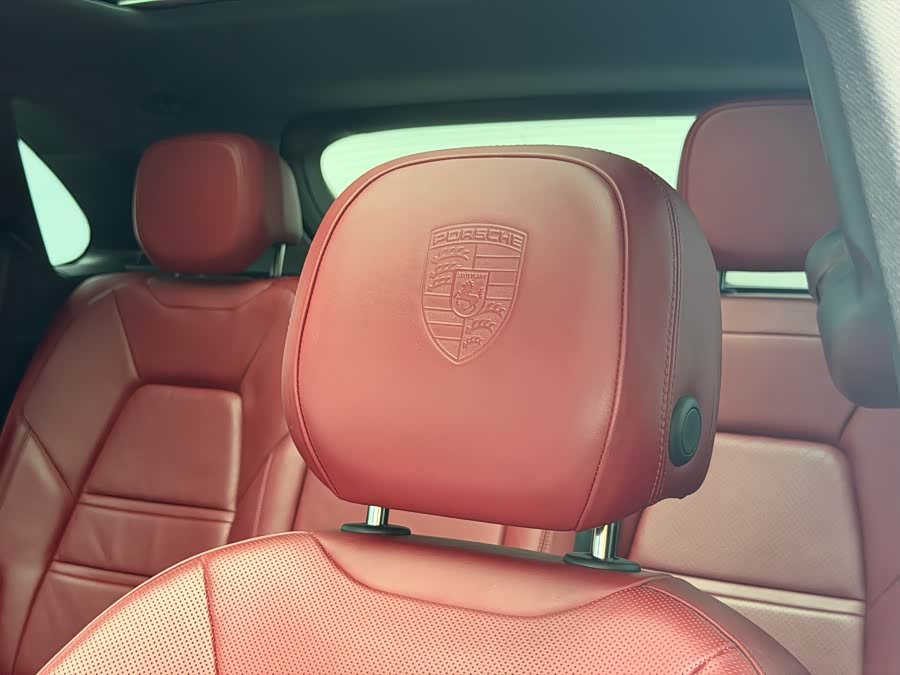 Porsche Cayenne New Energy 2021 — фото 18
