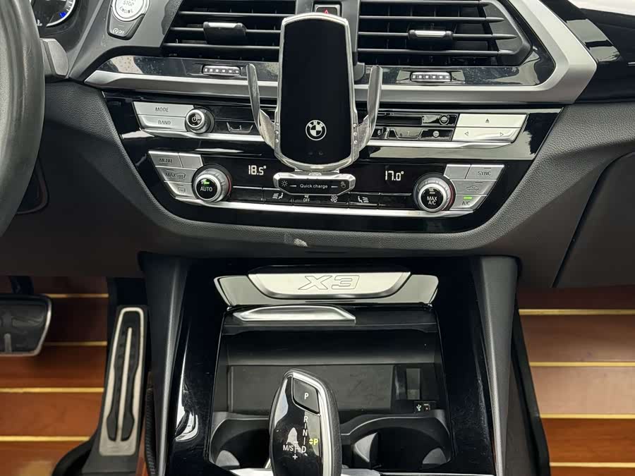 BMW X3 2018 — фото 15