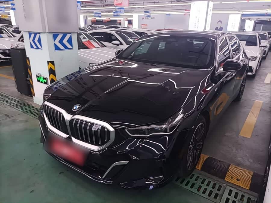 BMW 5 Series 2025