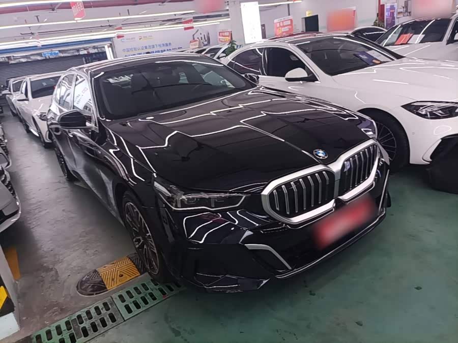 BMW 5 Series 2025