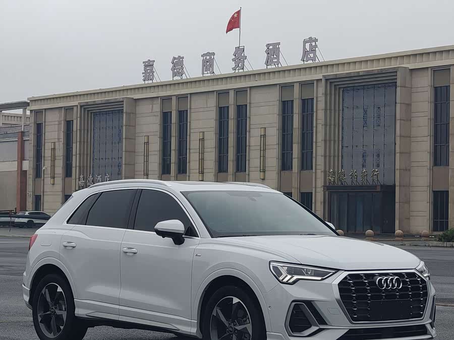 Audi Q3 2022