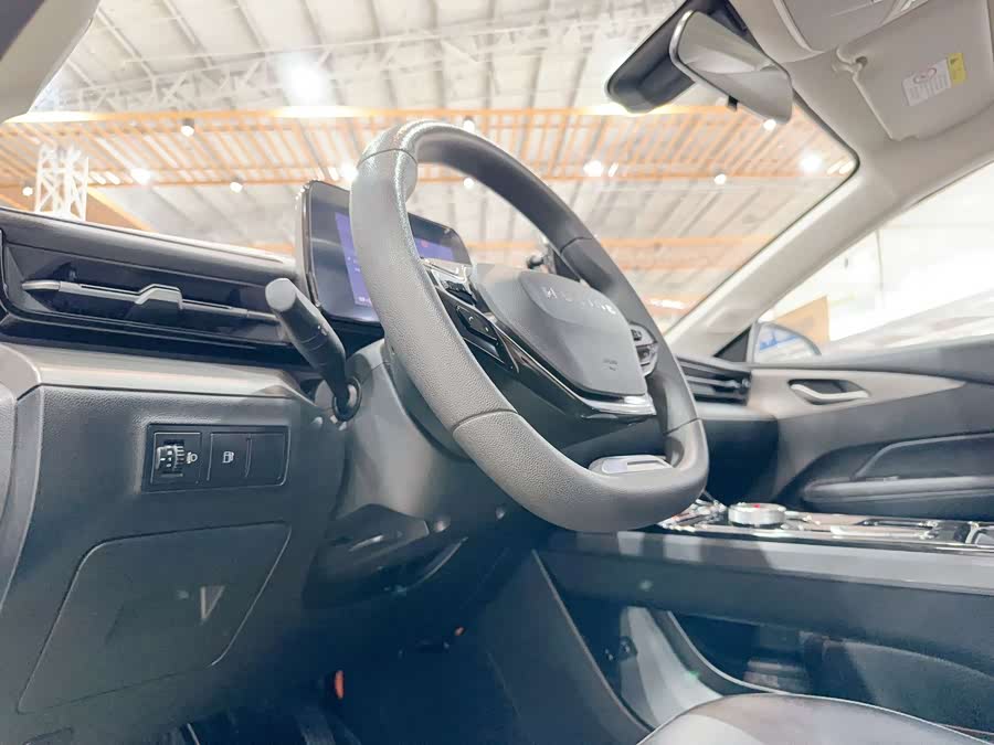 Wuling Starlight 2023 — фото 15