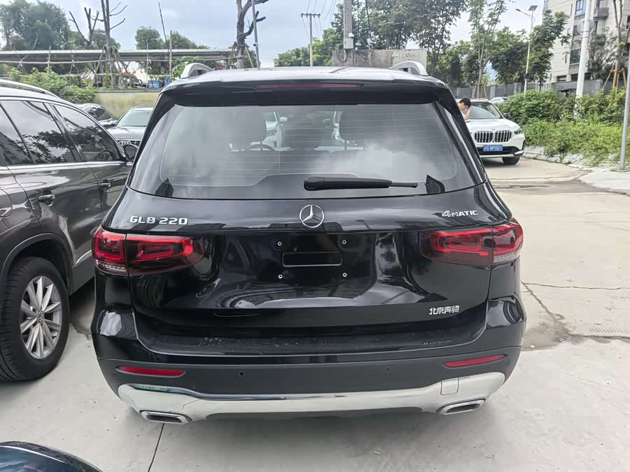 Mercedes-Benz GLB 2023 — фото 11