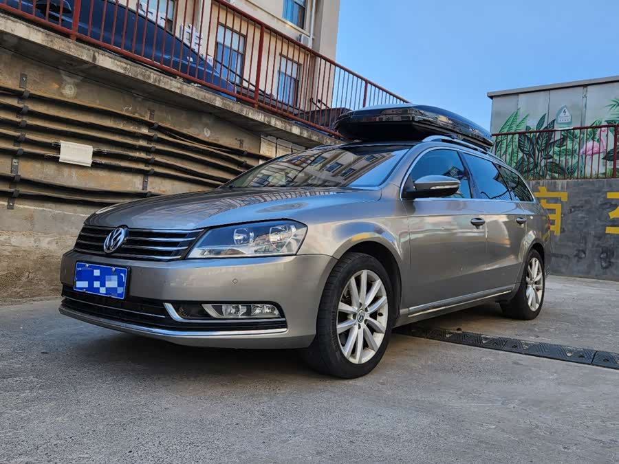 Volkswagen Magotan 2012