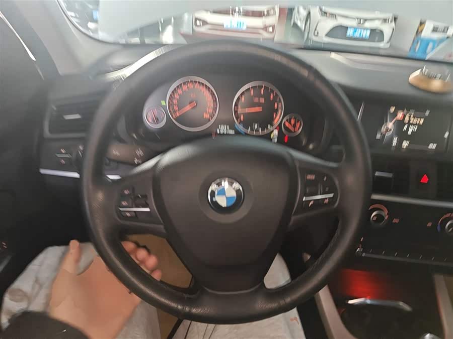 BMW X3 2016 — фото 11
