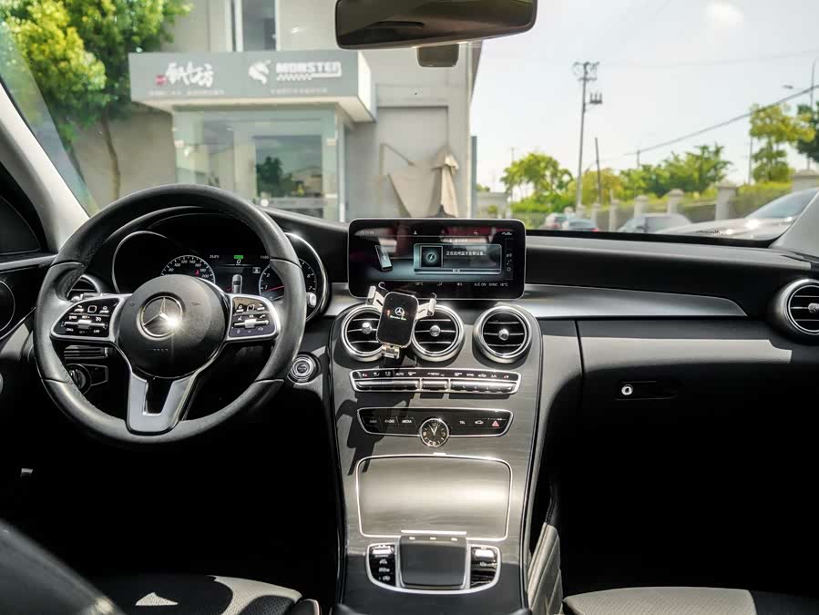 Mercedes-Benz C-Class 2020 — фото 15