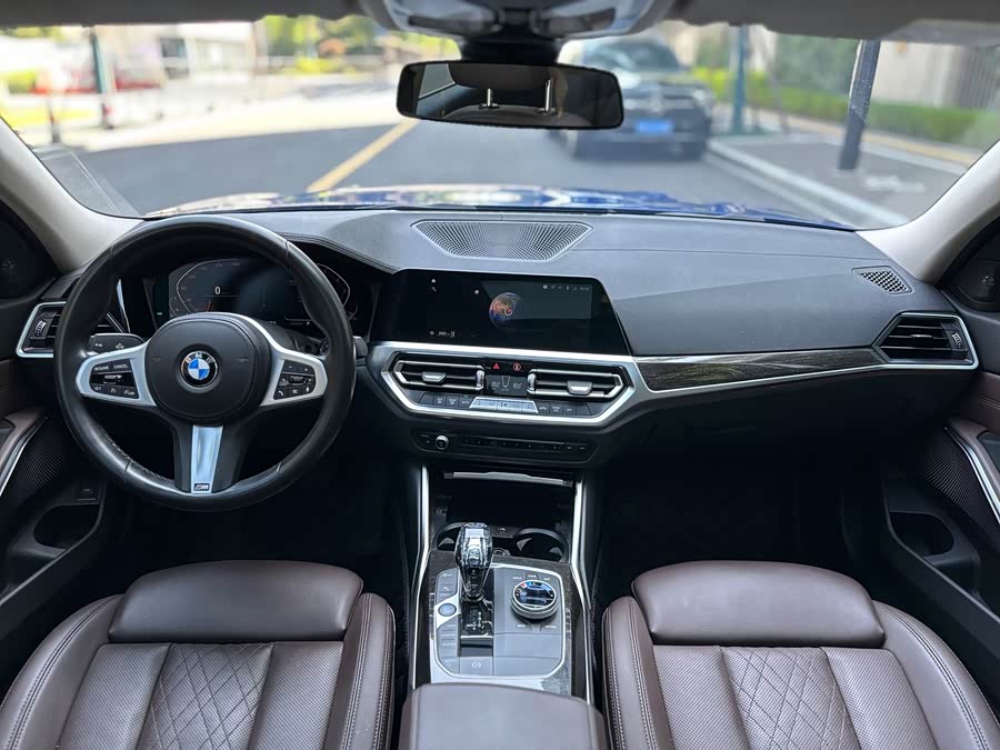 BMW 3 Series 2022 — фото 19