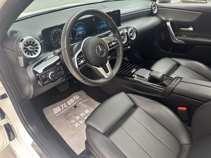 Mercedes-Benz A-Class 2021 — фото 8