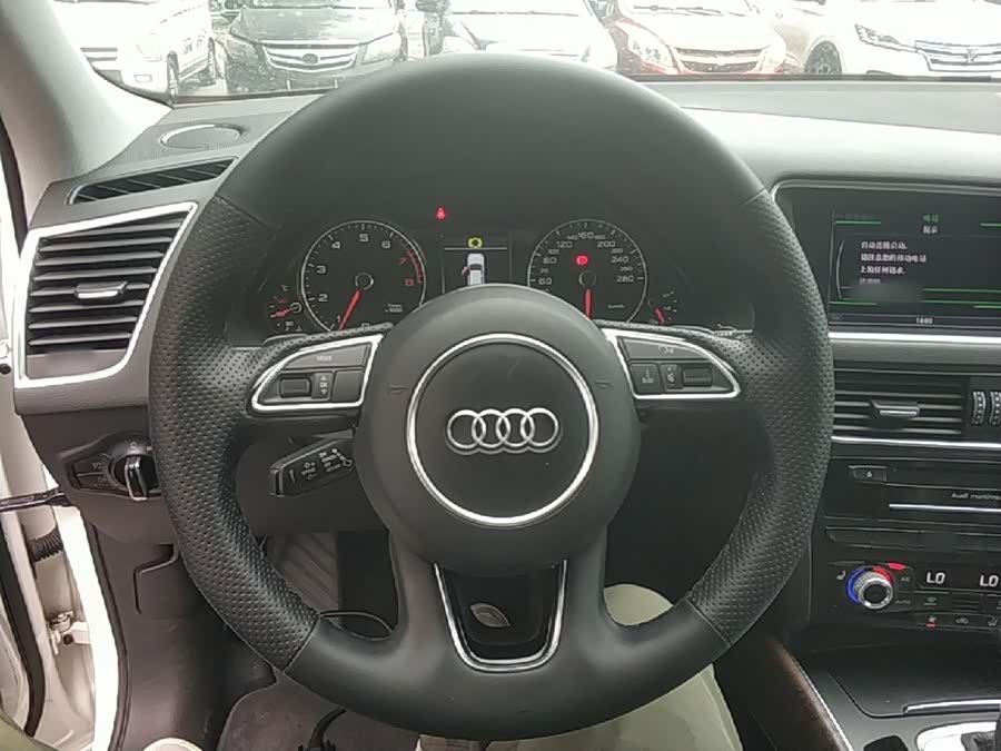 Audi Q5 2017 — фото 11