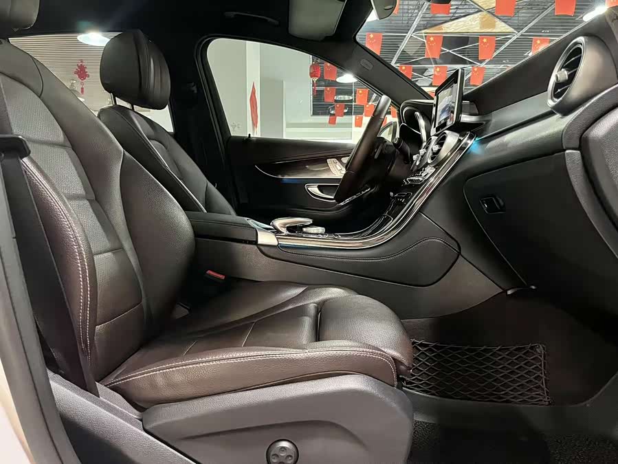Mercedes-Benz GLC 2019 — фото 12