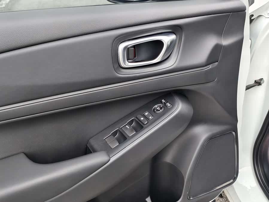 Honda Vezel 2023 — фото 11