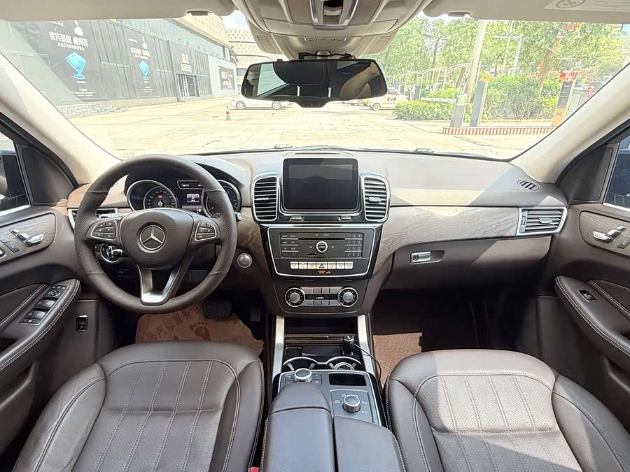 Mercedes-Benz GLE 2016