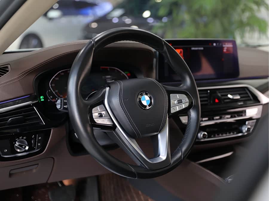 BMW 5 Series 2022