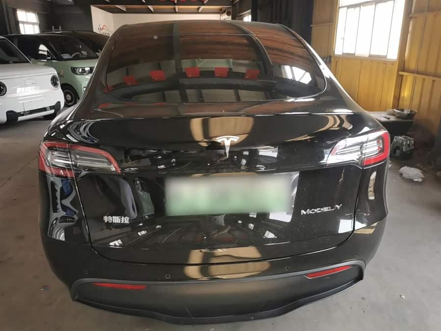 Tesla Model Y 2021