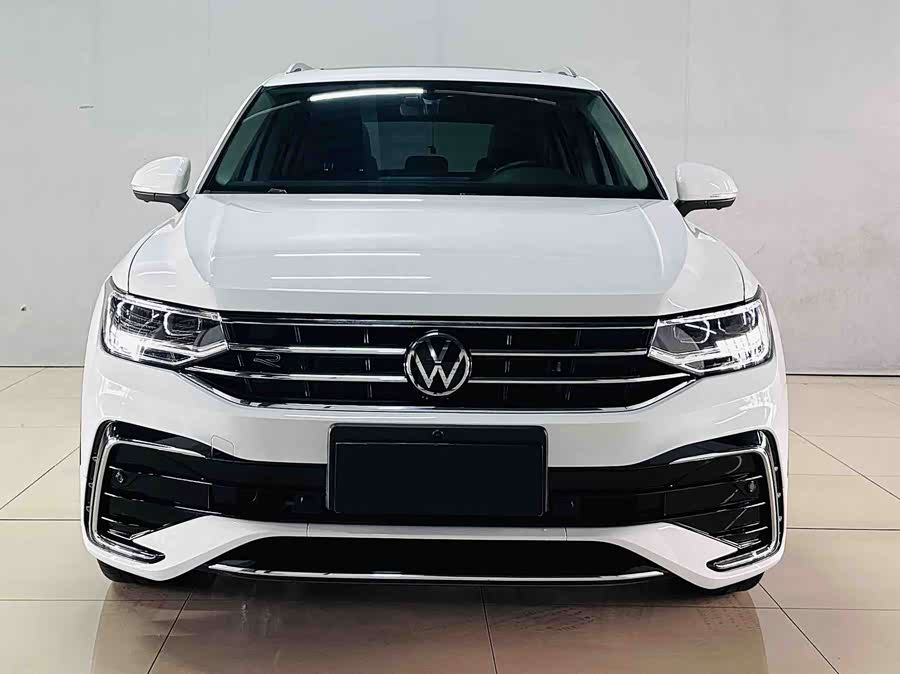 Volkswagen Tiguan L 2024