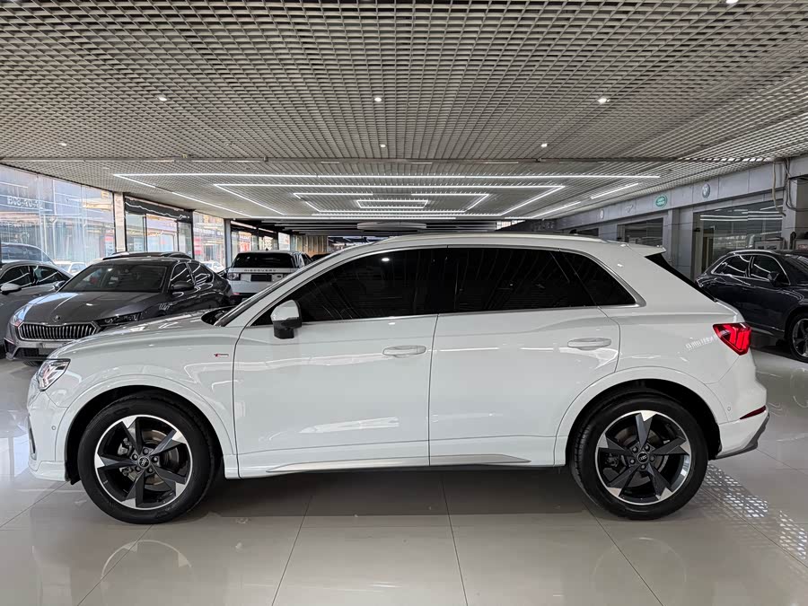 Audi Q3 2022