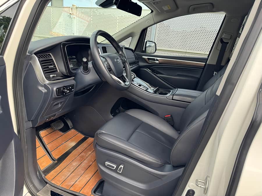 GAC Trumpchi M8 2021 — фото 30