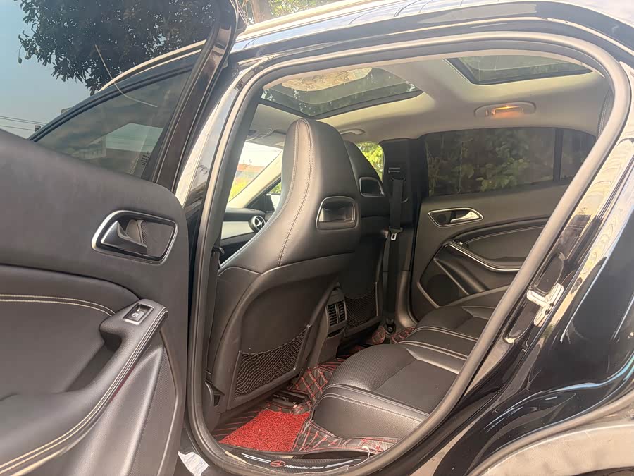 Mercedes-Benz GLA 2016
